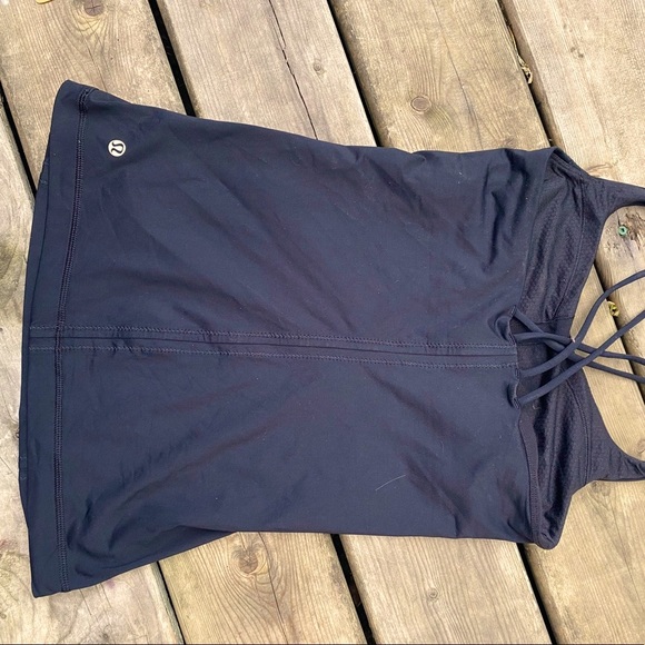Lululemon free to be tank size 4 - Picture 3 of 6